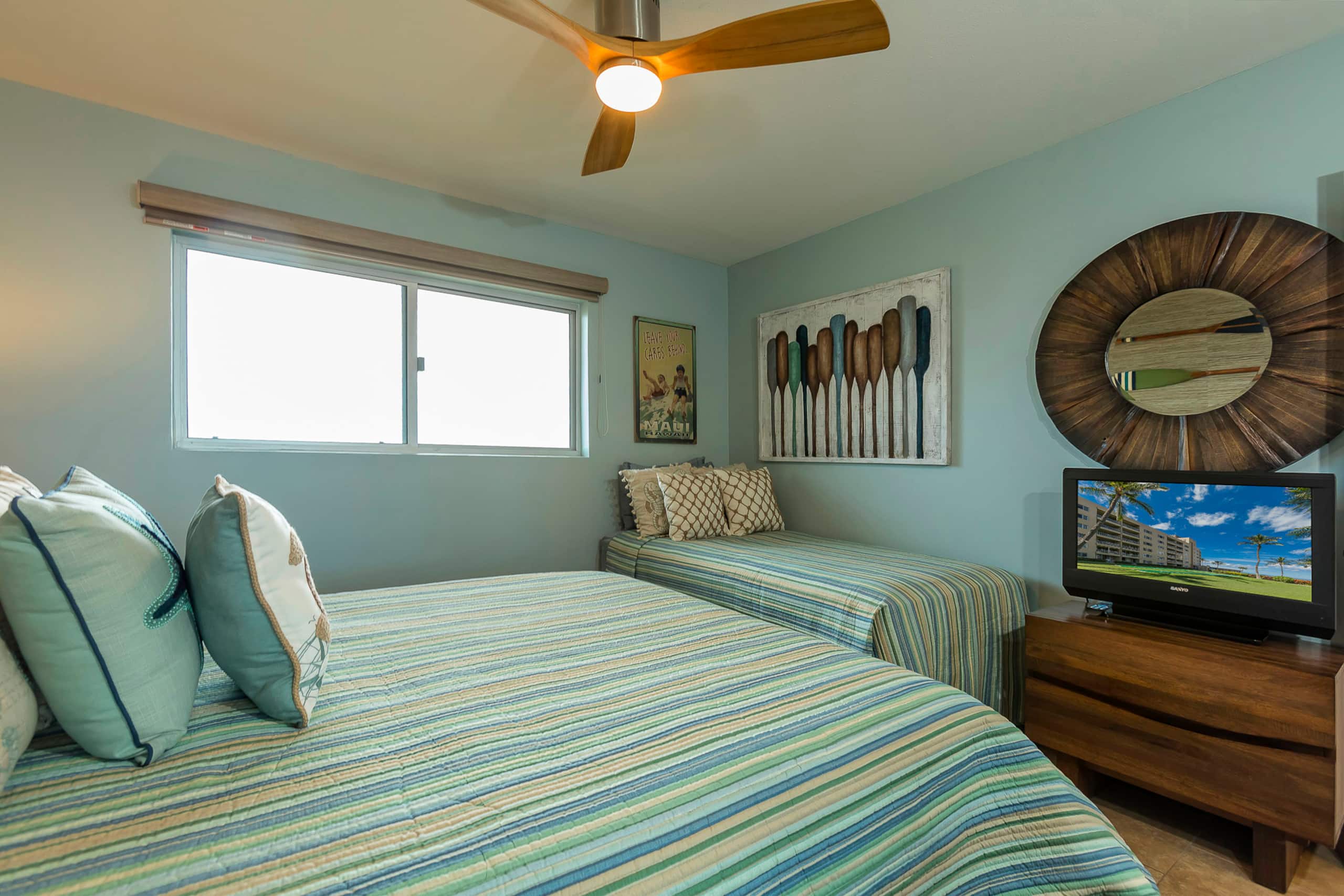 Beautiful Oceanfront Condo - Image 15