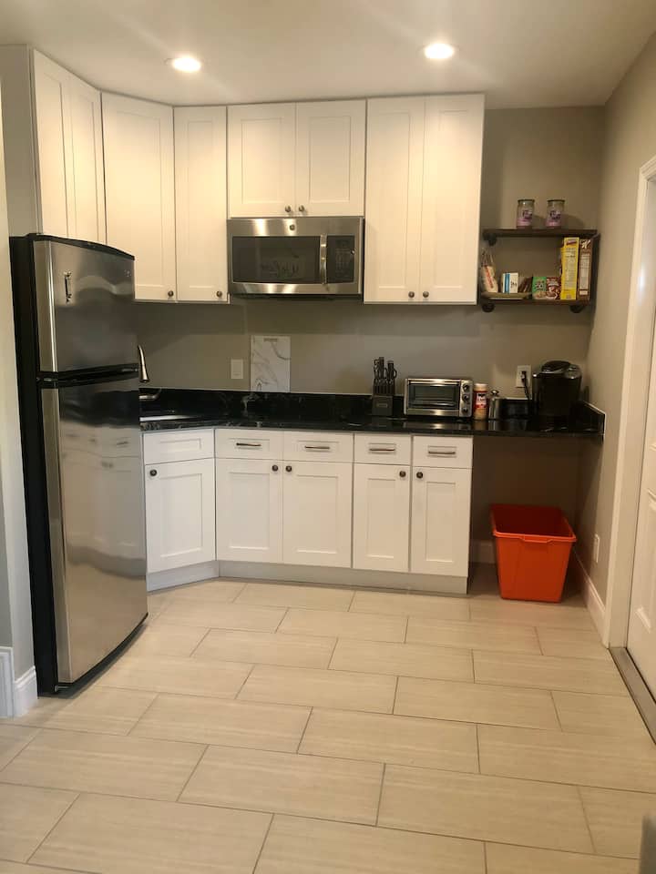 "The Sweet Suite" - Private & Quiet, Near 408/417 - Winter Park, FL