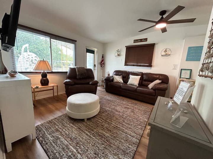 סלון על החוף