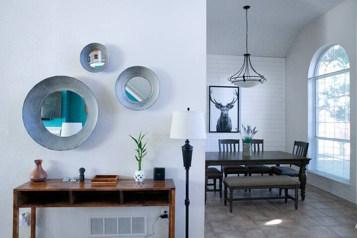 Urban Cozy Retreat gallery image 4