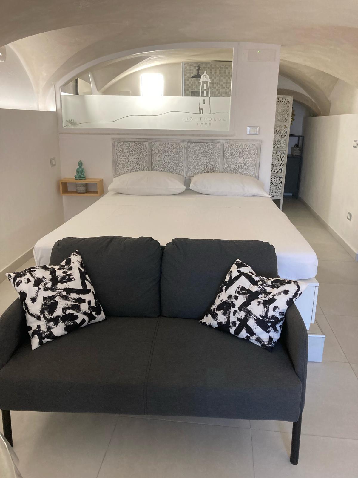 alojamiento en un faro - Casas en alquiler en Vieste, Puglia, Italy, Italia  - Airbnb, image size:1200x1600