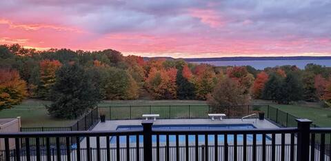 Traverse City Estate home & Pool