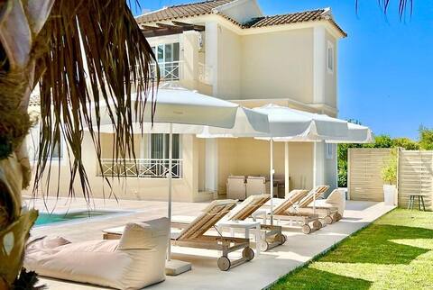 Villa Mandola with private pool