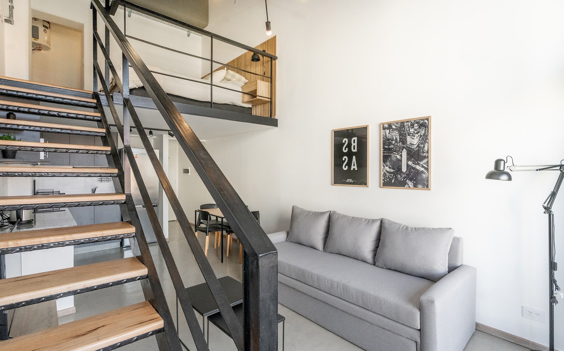 Caboto Duplex Deluxe with Balcony and Laundry Pax4