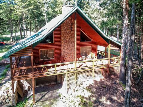 Cub Cabin @ The Bear's Den