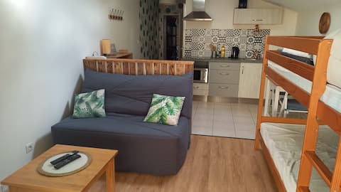 Top Airbnb: Studio with terrace in Challans in Challans