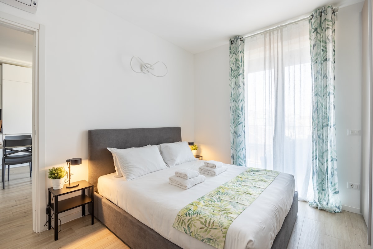 配备标准双人床的主卧