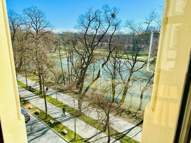 ‘Isarviews’: Im Herzen Münchens gallery image 2