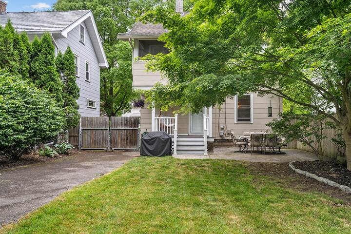 Centrally located N. Winton/Browncroft Full Home! gallery image 4