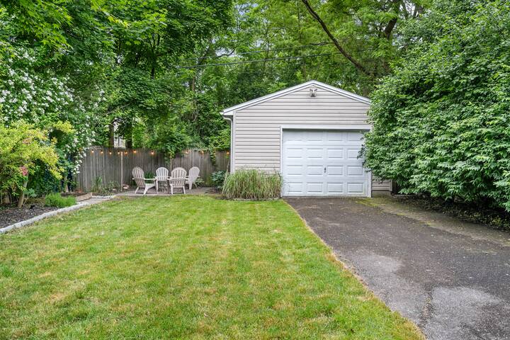 Centrally located N. Winton/Browncroft Full Home! gallery image 5