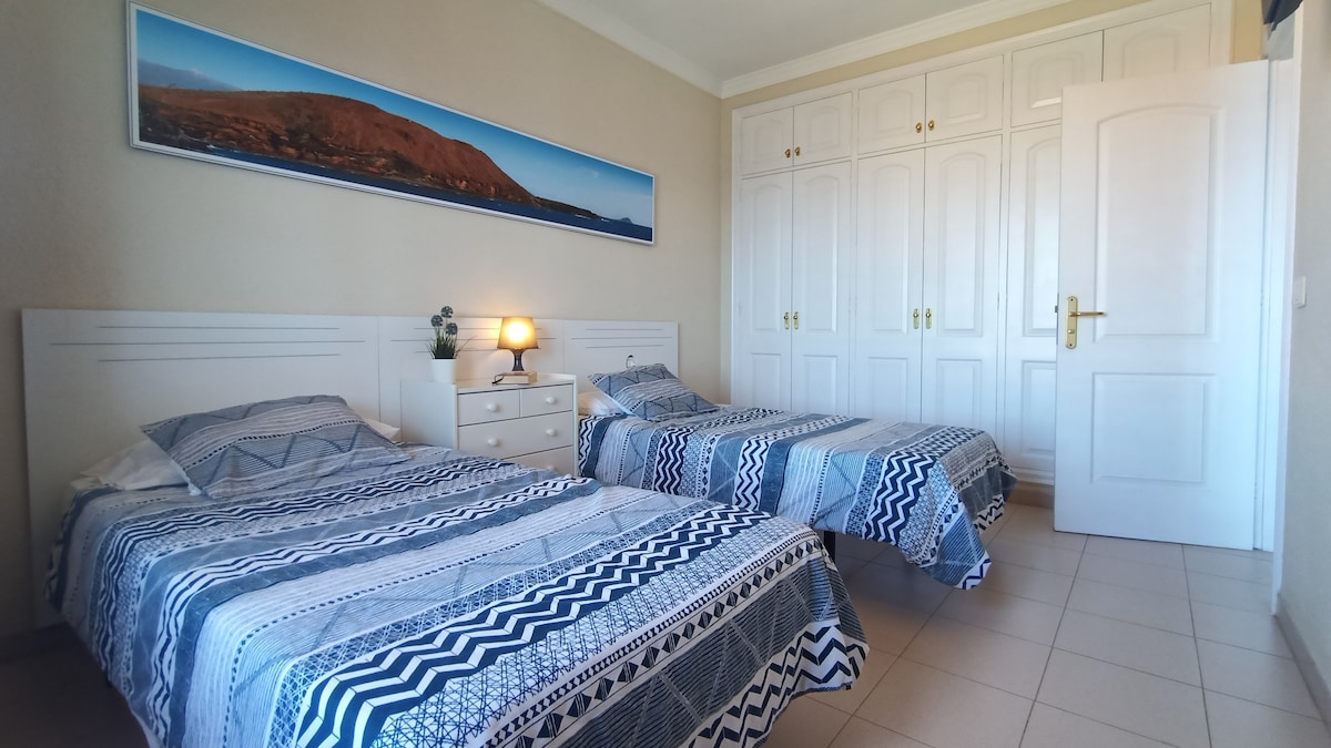 两张单人床，如果您愿意，可以连接在一起。