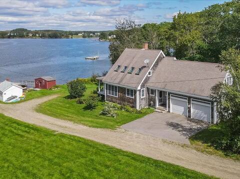 The Tidewater Cottage on Pemaquid harbor