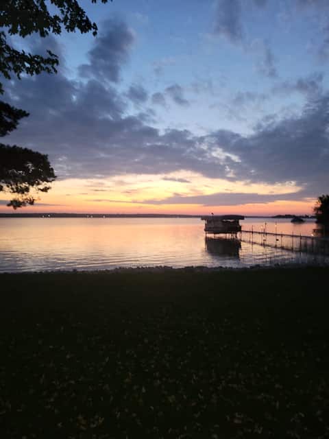 Lake Therapy/Long Lake/Fishermen/4 BR, 6 bed