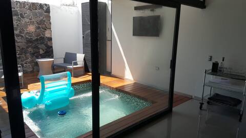 Pool house and Zibatá Jacuzzi