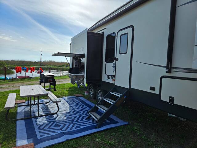 Bolivar Beach And Bay LLC managed Airbnb listing 3