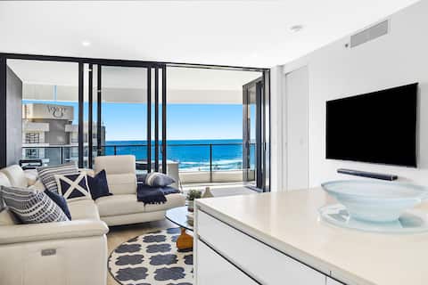 Top Airbnb: Luxe by the Beach at Oracle Level 13 in Broadbeach