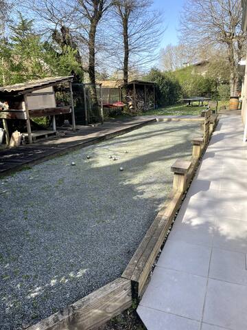 Villa avec piscine intérieure chauffée gallery image 5