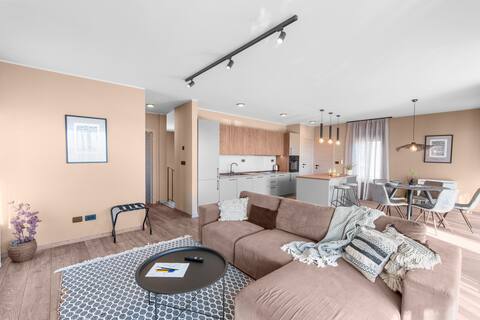 Quercus Village Apartment 8 with jacuzzi