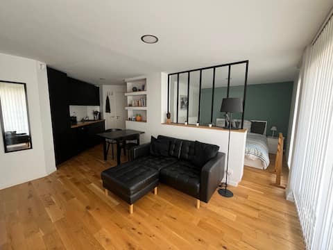 Top Airbnb: Modern studio 2 minutes from the Port à La Ciotat
