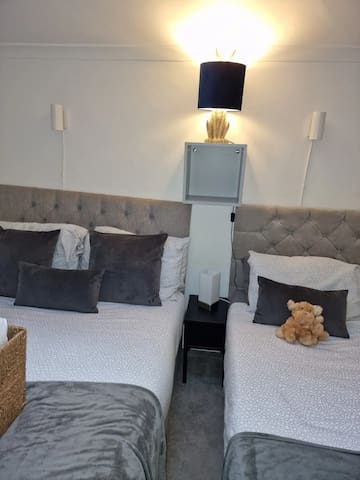 House for7 near South Kensington gallery image 2