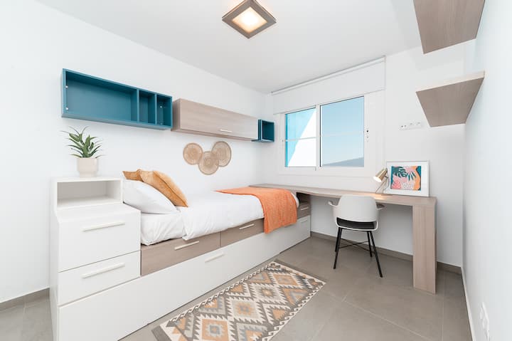 ห้องพัก
ค้นพบโลกแห่งรายละเอียดที่ไม่เหมือนใครในห้องพักที่ทันสมัยของเรา ที่พักที่สมบูรณ์แบบสำหรับสร้างช่วงเวลาที่น่าจดจำ