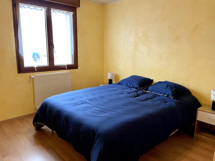 Spálňa 2 - prízemie, manželská posteľ (160 x 190)