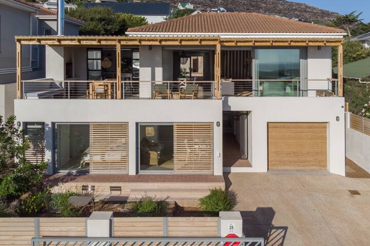 Scarborough Beach House * NEW * apartment gallery image 2