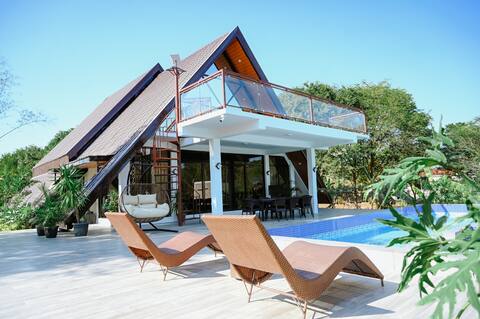 Redwood Cabin Bolinao