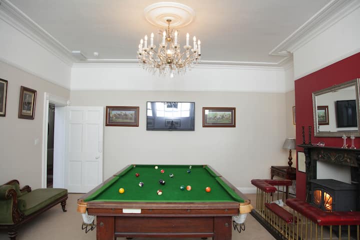 Stunning Double Townhouse Room In Central Whitby - Goathland