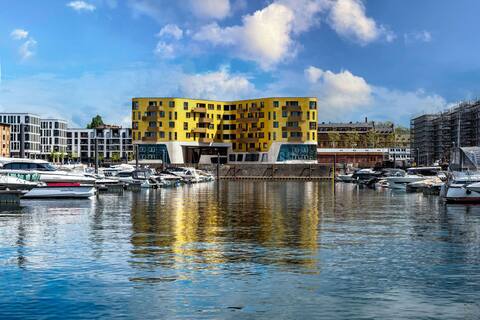 Water-View Apartment, Zollhafen