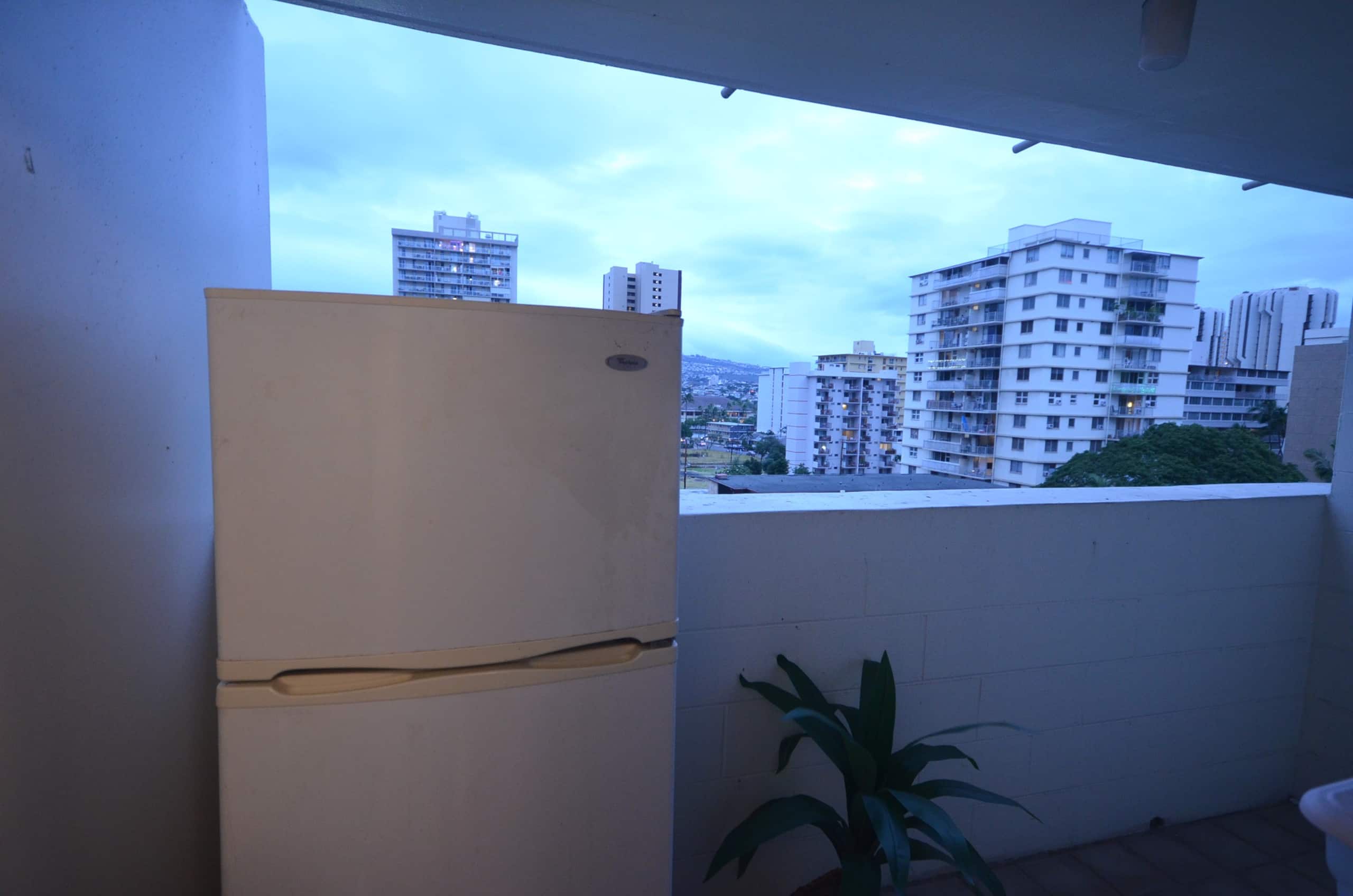 KV809 Renovated Studio w/King bed by Waikiki Beach - Image 8