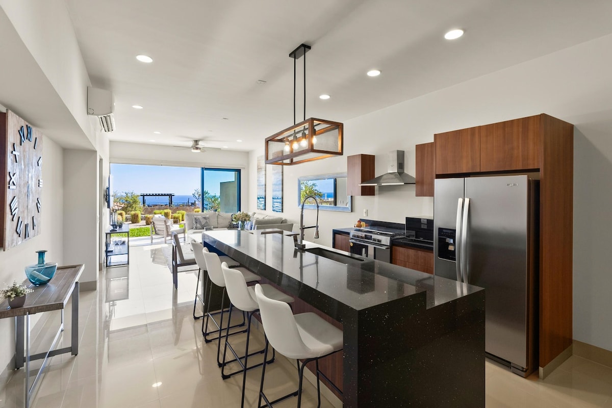 Newly Renovated 2BR Apt — 2 bedroom vacation rental in Cabo San Lucas