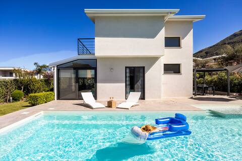 Luxury villa Taravilla with pool