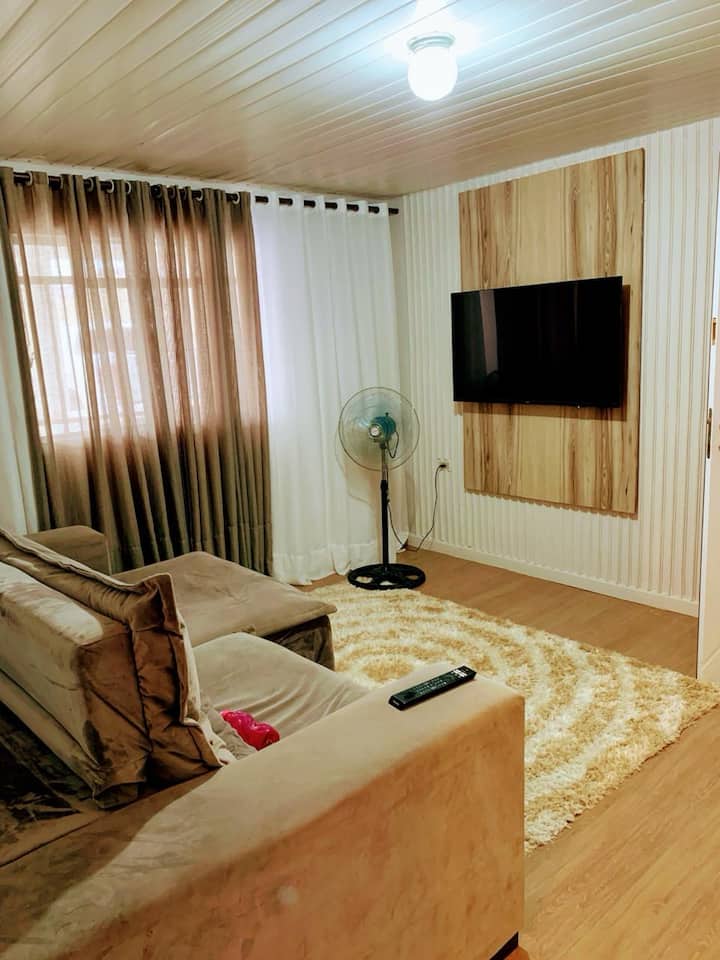 Casa Aconchegante Com Piscina - Balneário Camboriú