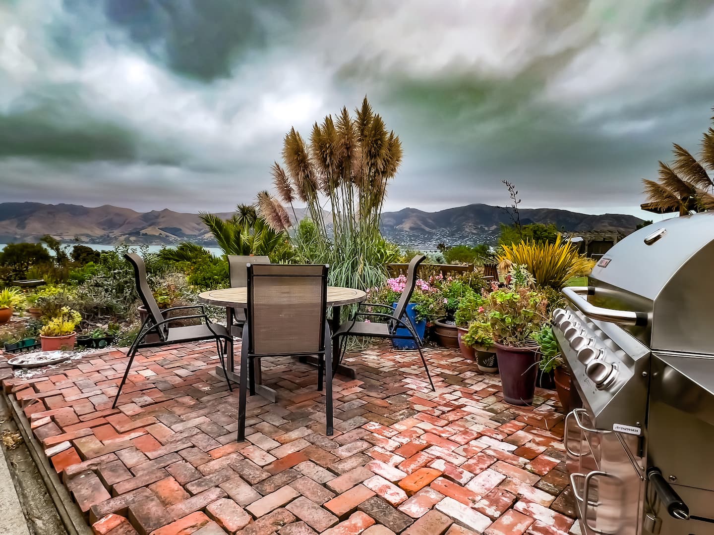 Bayview Retreat - Your Tranquil Haven 1