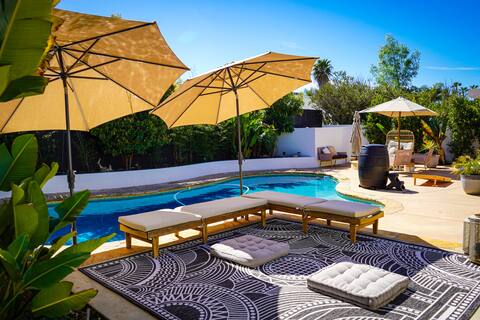 Frida's Poolside Oasis
