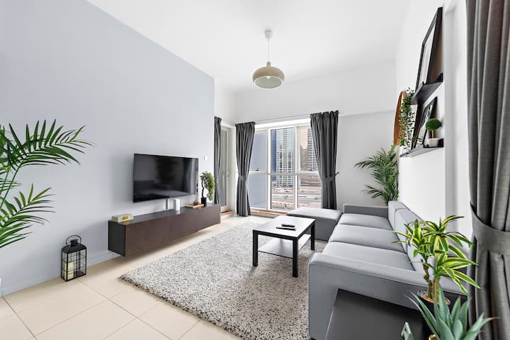 Stunning 1br Apt W/ Gym & Pool In Dubai Marina - Dubai Marina