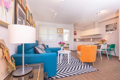 Top Airbnb: RozART | Riverside Apartment • 15 min to Old Town in Rožat