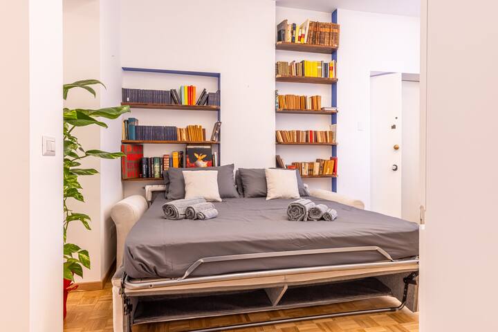 2 bedroom apartment – Chinatown gallery image 4