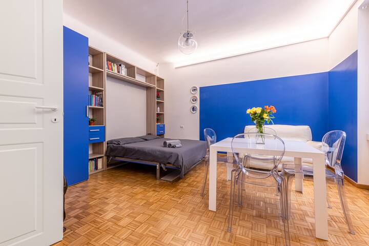 2 bedroom apartment – Chinatown gallery image 3