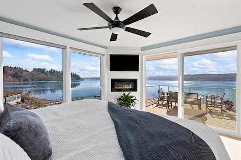 Beach house w/ Kayaks, Sauna, & Game Room!