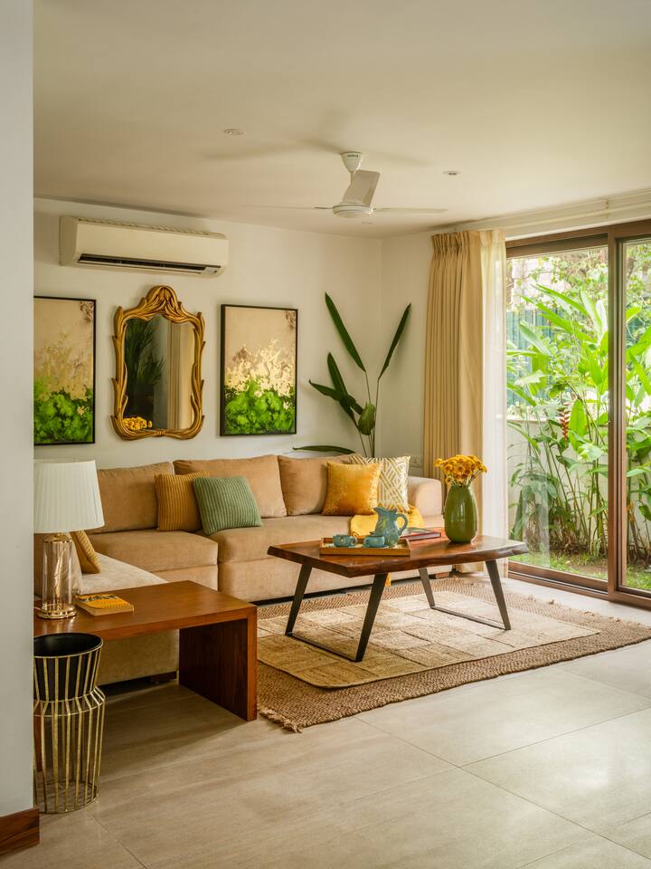 Living room image 3