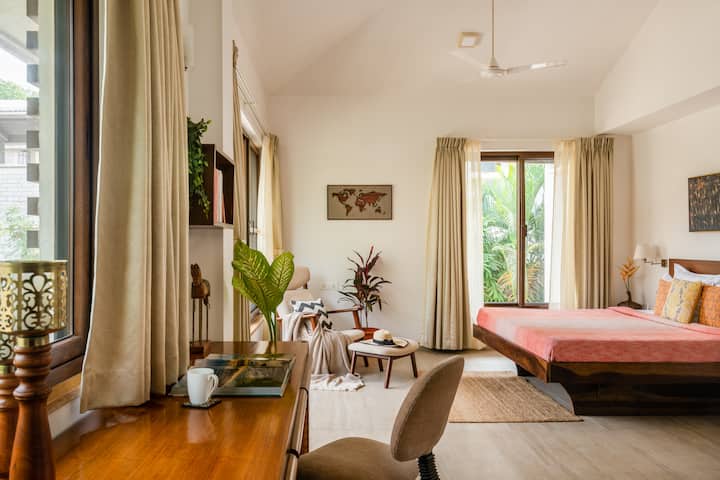 Bedroom 1 image 2