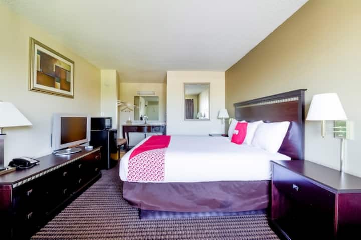 Hotel Eloy/ Casa Grande King Bed Smoking - Casa Grande, AZ