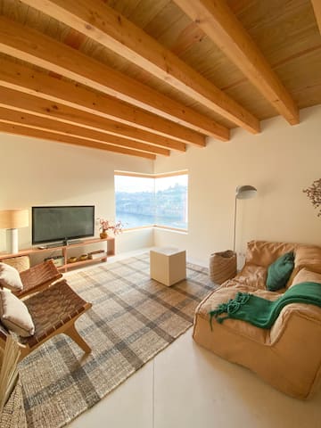 Plunge Pool River Views · Apt A (Adults Only)