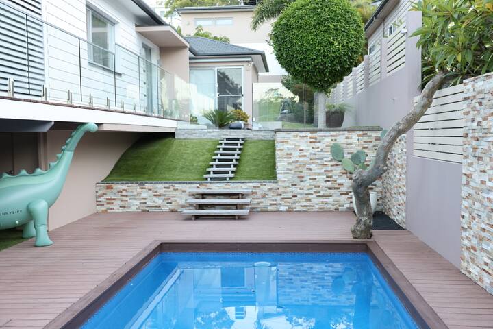 More like a holiday resort! gallery image 4