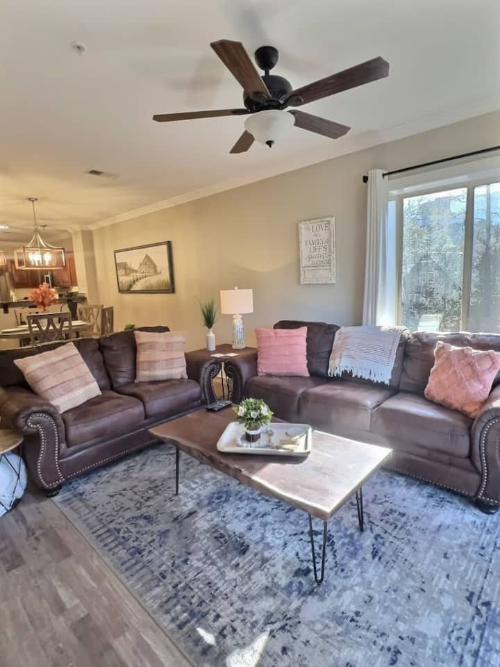 Newly Updated Beautiful Condo - Gatlinburg, TN