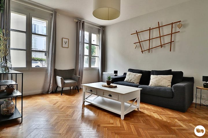 25 Min Paris : Joli 2 Pièces - Parking - Central - Saint-Germain-en-Laye