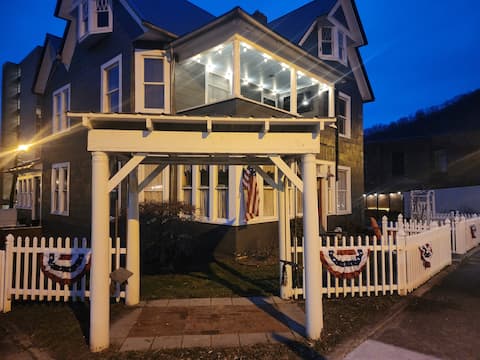 The Linkous House