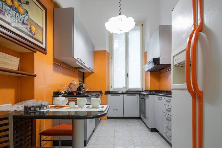 Eccellente, 4 camere, 160 mq a 450 m dalla metro gallery image 3